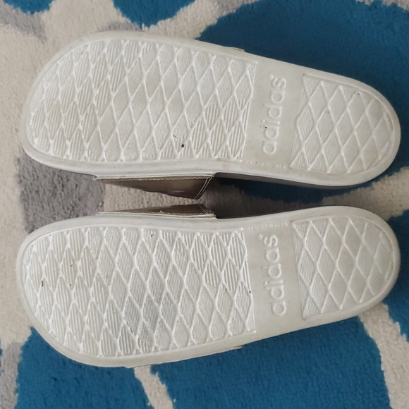 Adidas Adilette Comfort Slides - Picture 4 of 5